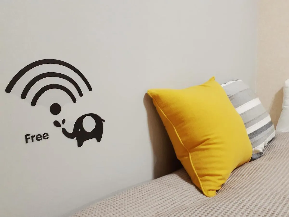 Luxes Hiroshima2F ラクセス ヒロシマ2F Apartment Japan